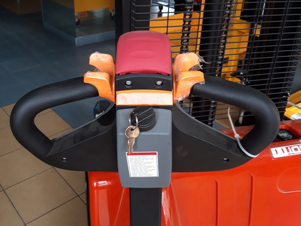 Elektrický vysokozdvižný vozík HELI CDD12J-3500 (Li-Ion)